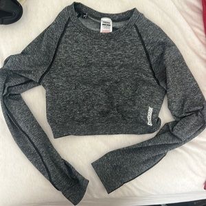 Long Sleeve Grey GymShark Cropped Top